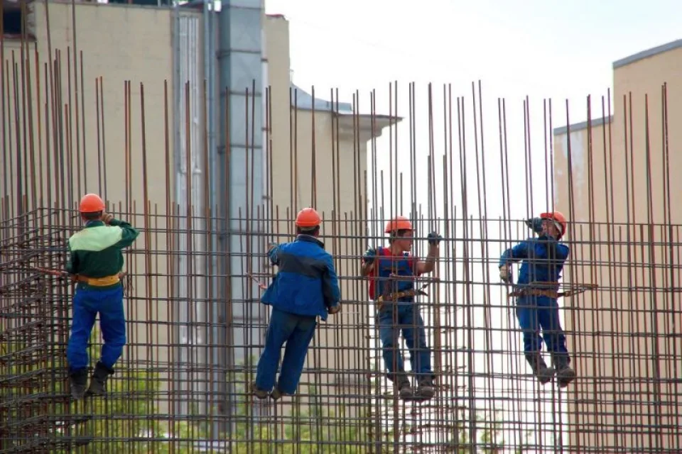 Cât costă acum mâna de lucru în România, raportat la țările vestice. Există creșteri și aici
