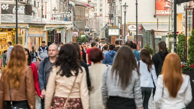 Educația în România, față de restul țărilor UE. Diferența dintre femei și bărbați cu studii superioare