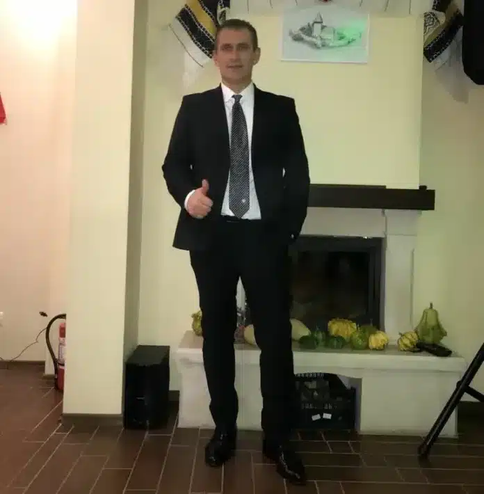 Promisiuni electorale de poveste. Daniel Măricuța, fostul primar de Șelimbăr, promite locuri de casă gratuite și cartier rezidențial cu piscine încălzite