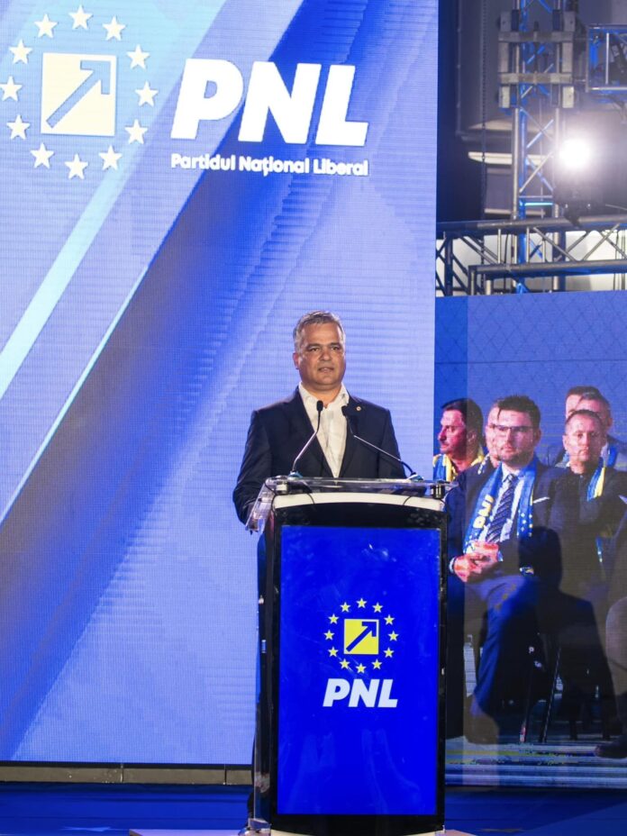 Ministrul Veștea neagă evidența: majorările salariale „nu cred că sunt făcute în context electoral”