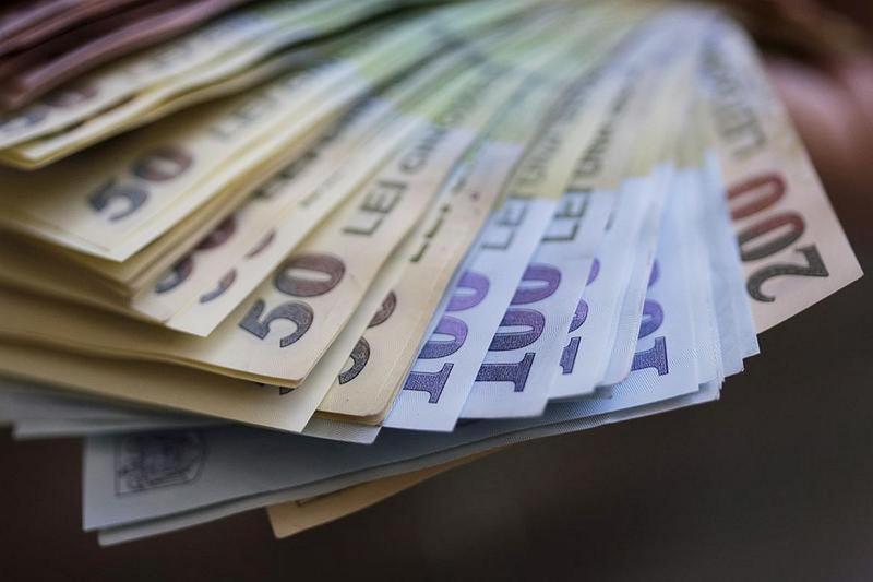 Vești bune pentru românii cu credite IRCC scade ușor, ROBOR continuă tendința descendentă. Ce se va întâmpla la toamnă