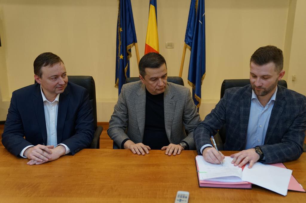 Sorin Grindeanu dezvăluie câți bani ia în mână un pilot de la TAROM la cât ajunge cu sporuri și curse de noapte