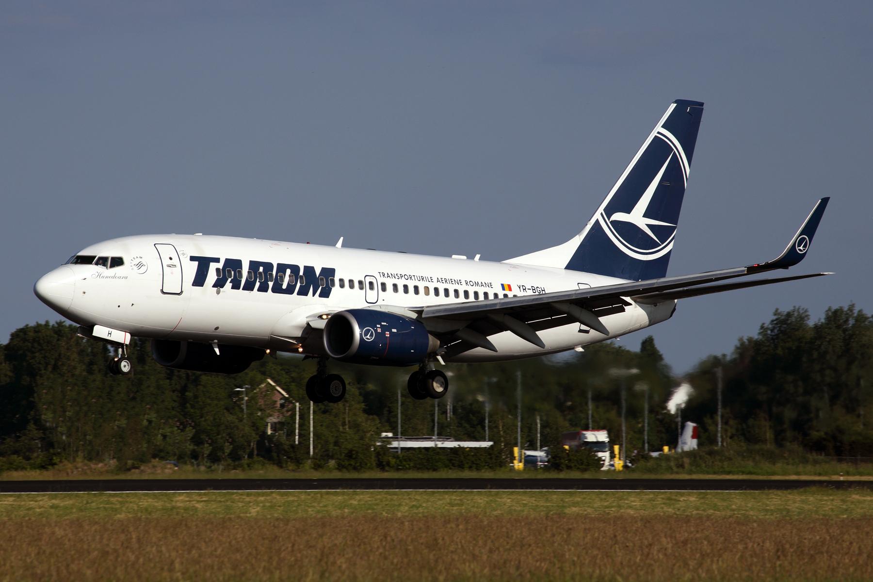 Haos la TAROM: Curse anulate după ce piloții s-au îmbolnăvit și nu pot fi înlocuiți