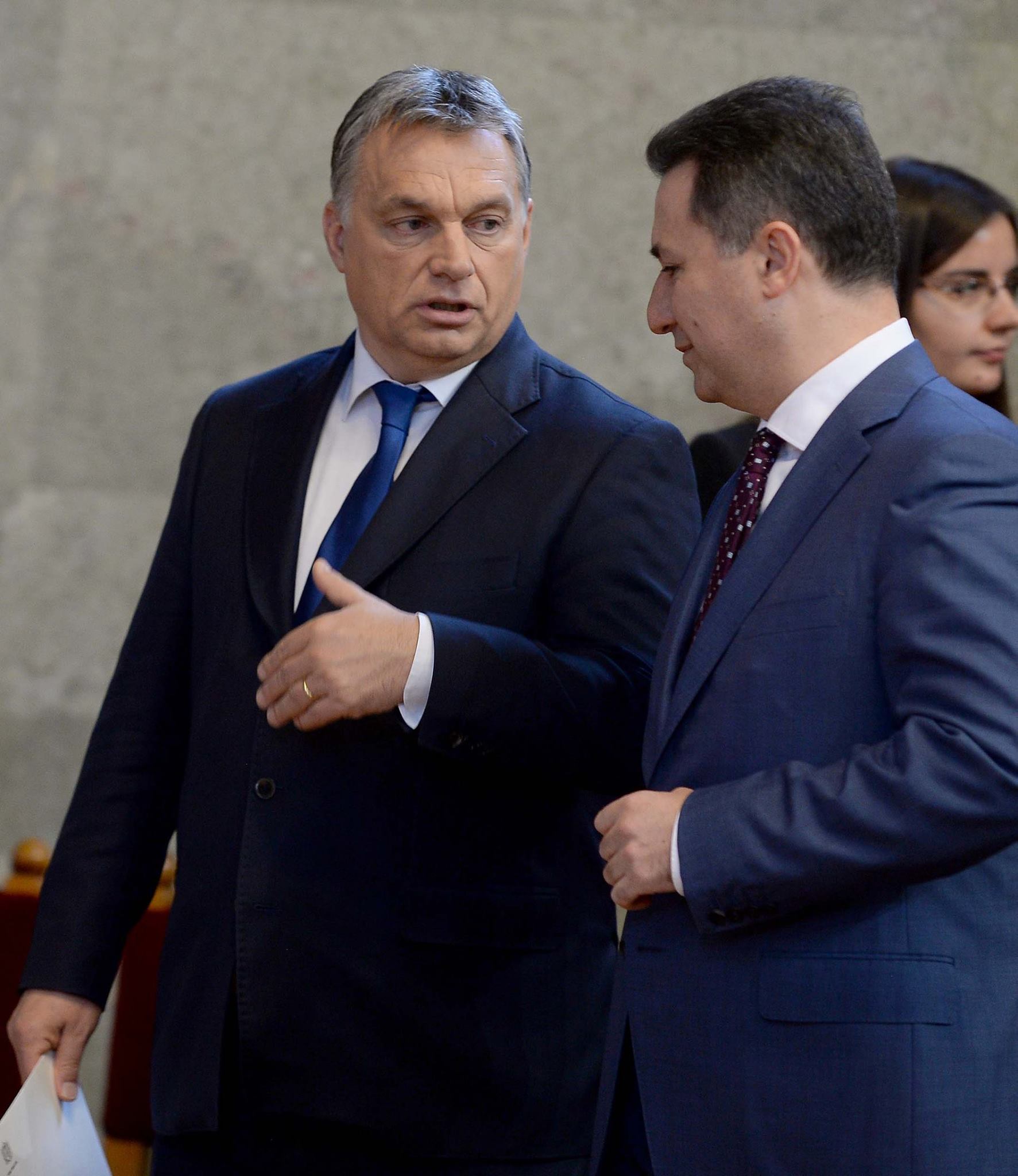 Viktor Orban vrea să trimită gratis toți azilanții la Comisia Europeană.
