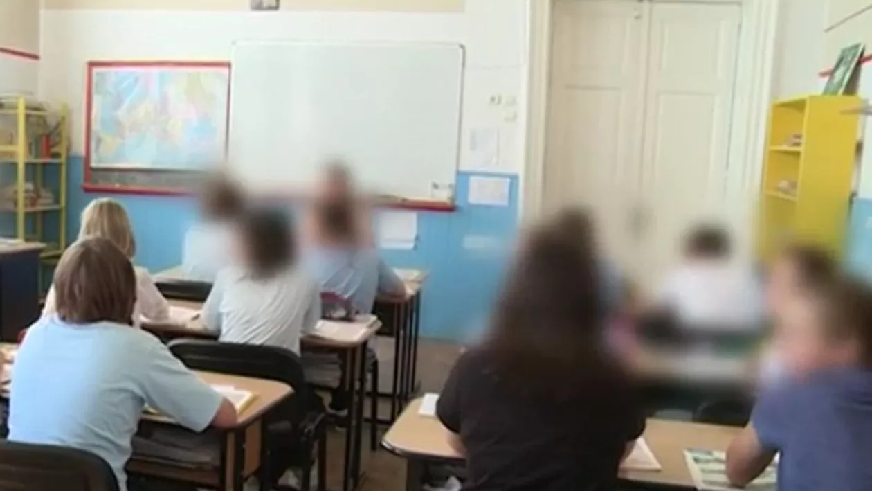 Tensiuni la un liceu din Iași: Elevă cu nevoi speciale acuzată de amenințări cu moartea