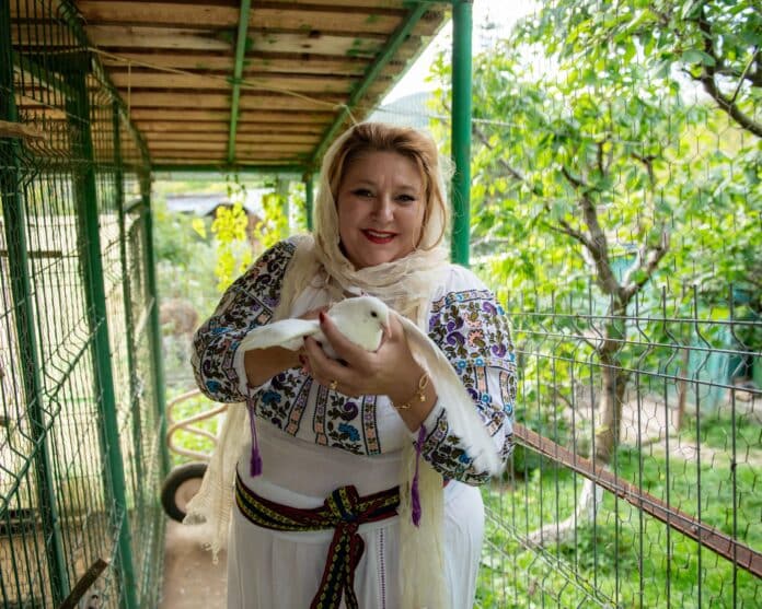 Motivarea respingerii candidaturii Dianei Șoșoacă la alegerile prezidențiale la CCR. „Regulile democratice se aplică tuturor cetățenilor, indiferent de calitatea lor în stat și de opțiunile politice, neputând fi tolerate manifestările și derapajele anarhice în spațiul publi”