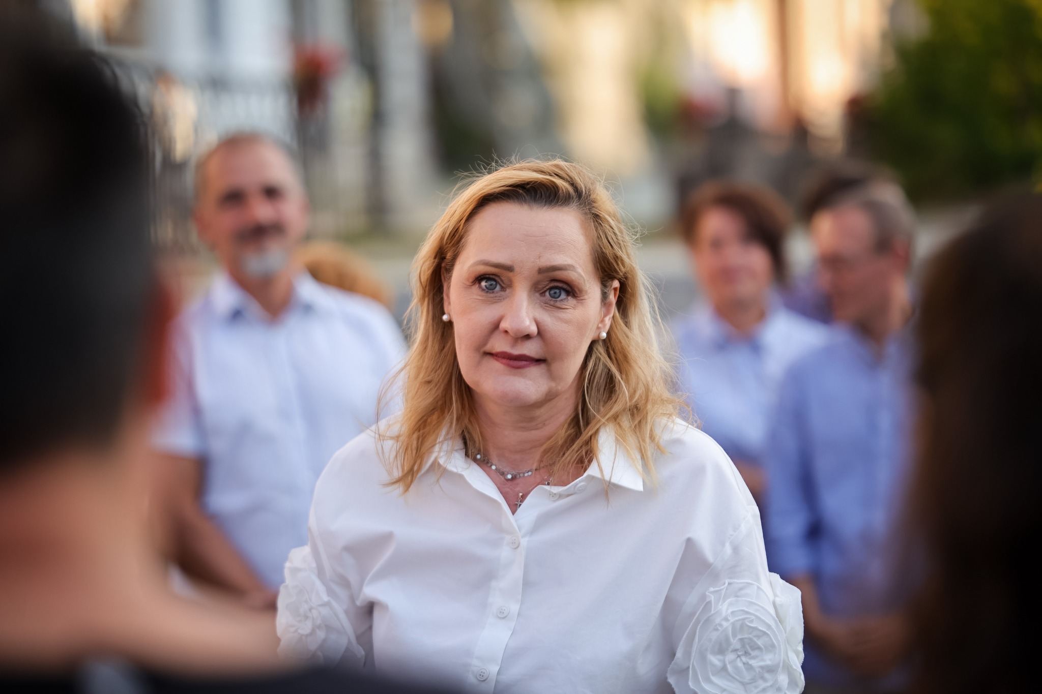 Elena Lasconi detonează bomba electorală: Mircea Geoană, în cercul unor hackeri ruși, „care au manipulat alegerile în peste 30 de ţări”