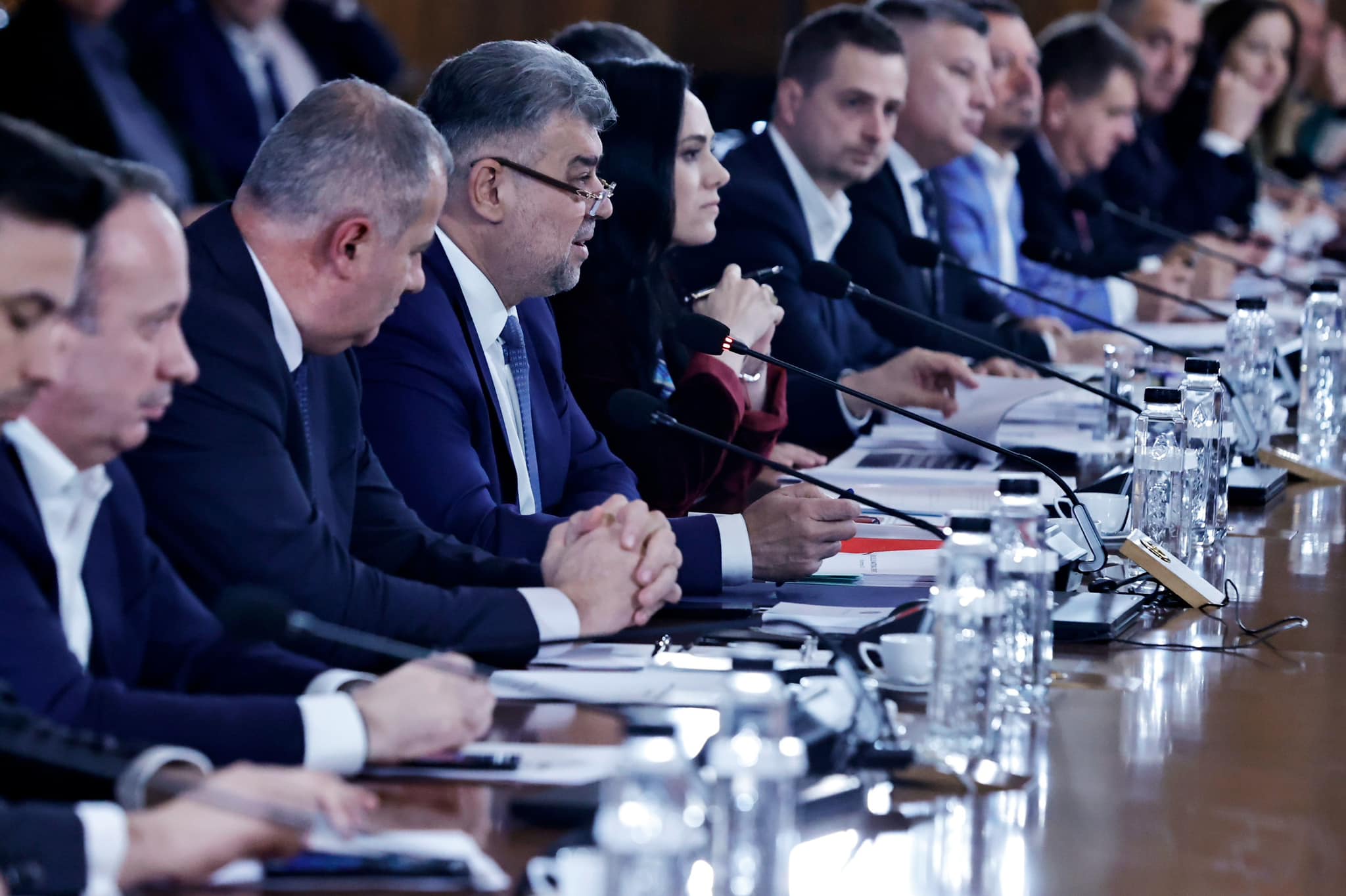 Planul fiscal ambițios elaborat de Guvernul României. Impozite pe proprietate mai mari și eliminarea facilităților fiscale pentru reducerea deficitului bugetar