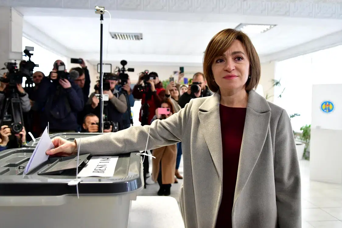 Planul Rusiei de a influența alegerile din Moldova: curse aeriene electorale, via Istanbul, apoi cu autocarul