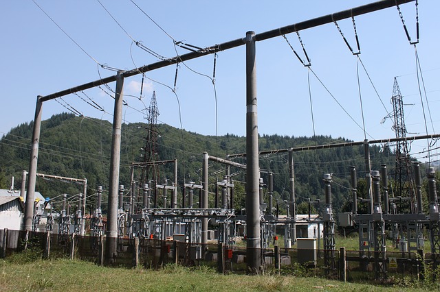 Republica Moldova poate deveni total dependentă de energia electrică din România. Decizia se ia în Rusia