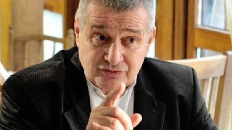 Mircea Dinescu: care e singurul candidat la prezidențiale „care nu este bănuit de a fi ofițer acoperit”