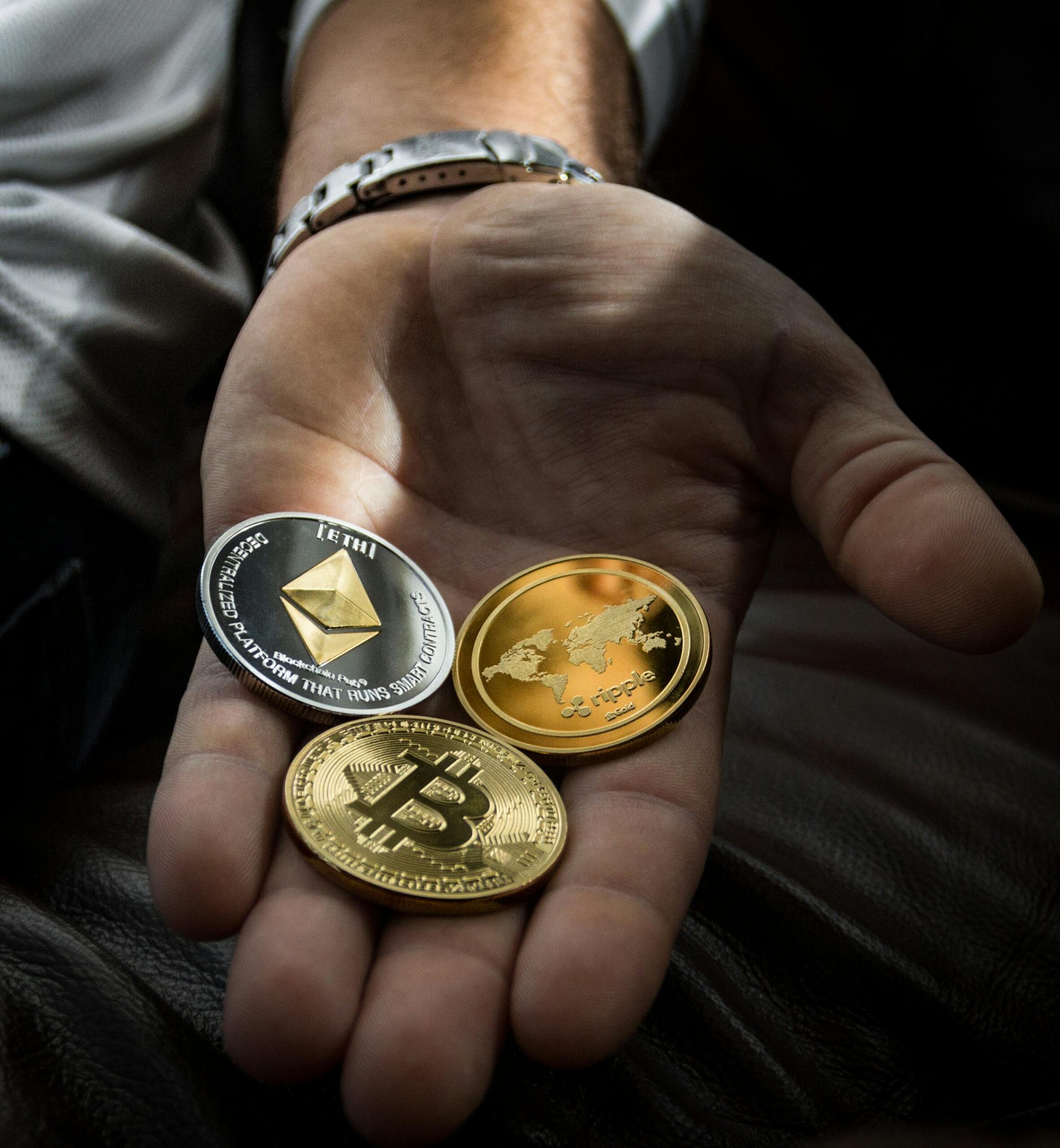 E lege. Impozit coborât la 10% pentru tranzacțiile cu criptomonede. Cât timp e valabilă măsura