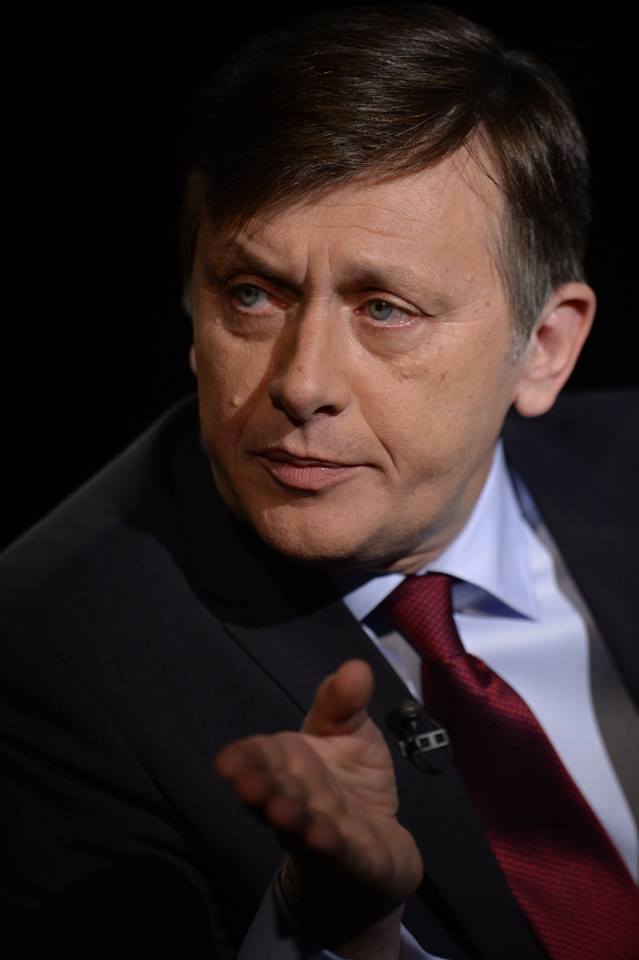 Crin Antonescu, despre perioada de absență din politică: „Am trăit din veniturile soției și din economiile mele, destul de firave”