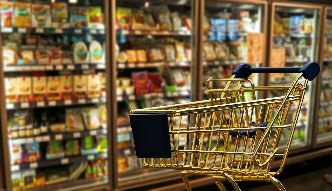 Inflația iar a crescut în noiembrie: scumpiri importante la alimente, mărfuri nealimentare și servicii