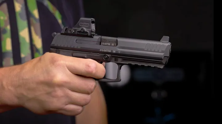 Uzina Mecanică Cugir va produce pistolul lui John Vick. Arma e la standarde NATO