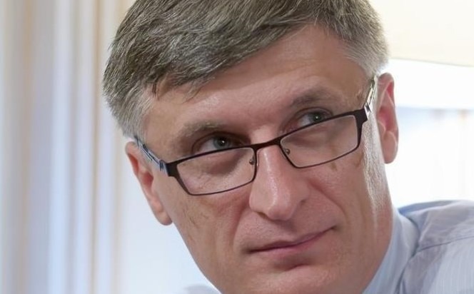 Candidatul Cătălin Avramescu propune interzicerea partidelor extremiste AUR și SOS: „Legea trebuie să fie aceeași pentru toți”