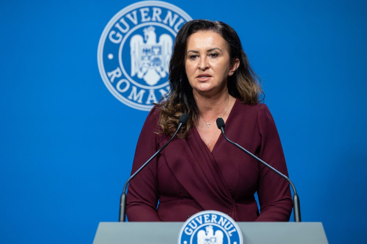 Natalia Intotero, ministrul Culturii