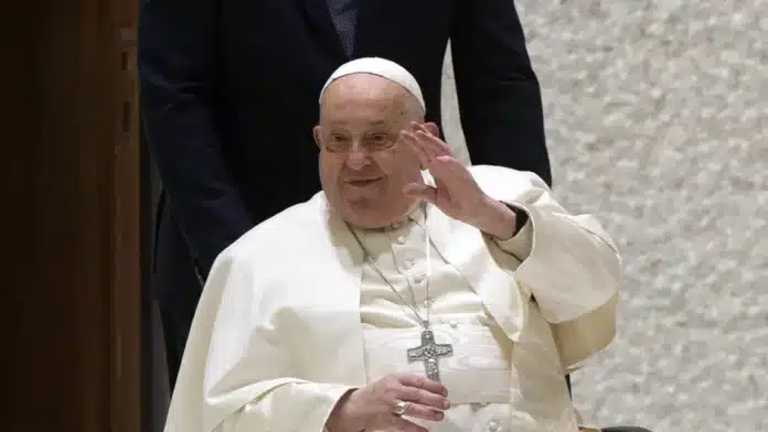 https://lumeapolitica.ro/actualitate/de-ce-nu-a-vrut-papa-francisc-sa-fie-inmormantat-la-vatican-este-primul-in-ultimii-100-de-ani-care-a-ales-alt-loc/